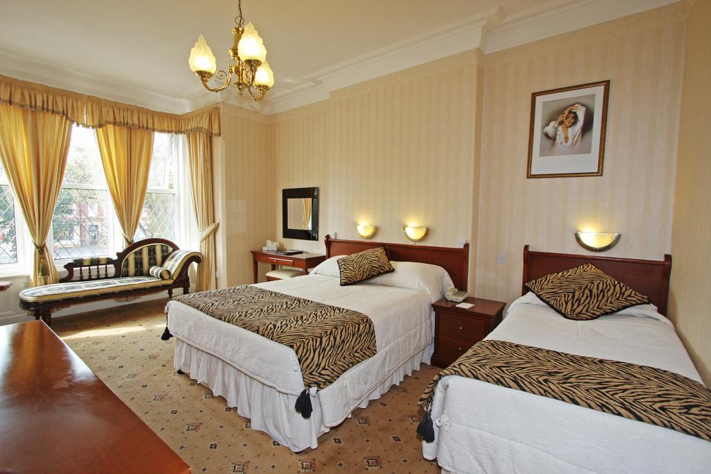 Bedford Hotel Lytham St Annes Exterior photo