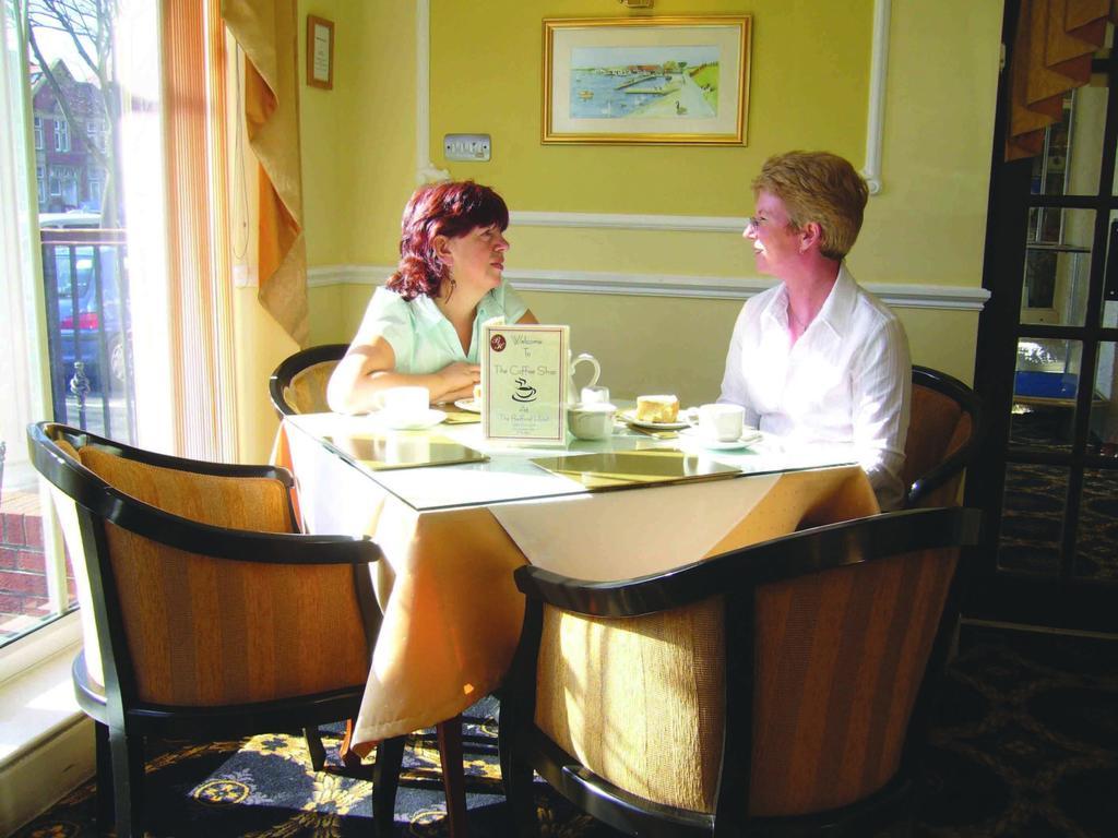 Bedford Hotel Lytham St Annes Exterior photo