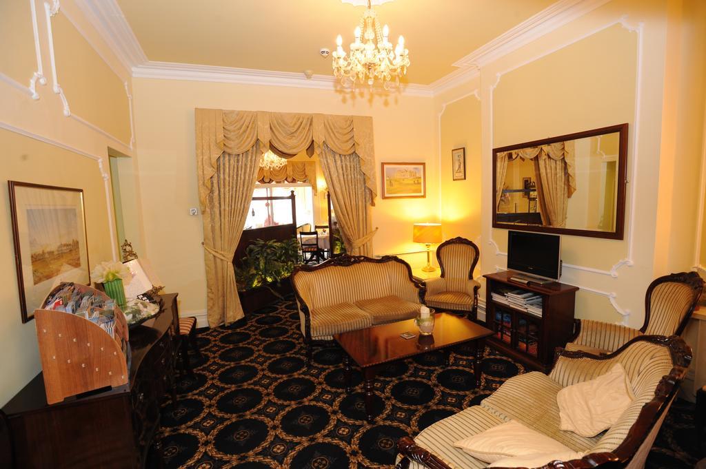 Bedford Hotel Lytham St Annes Exterior photo