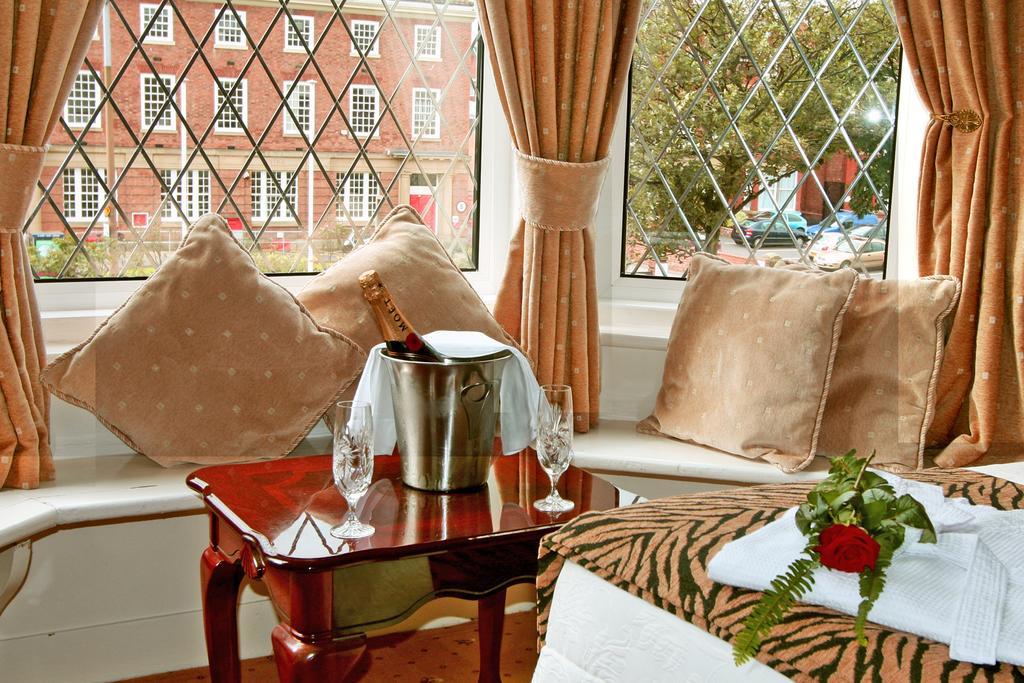 Bedford Hotel Lytham St Annes Exterior photo